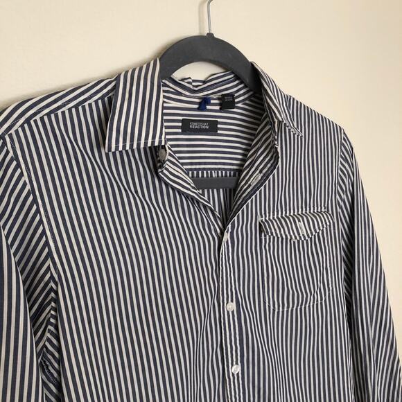 Kenneth Cole Reaction Stripe Button Medium - Picture 5 of 7